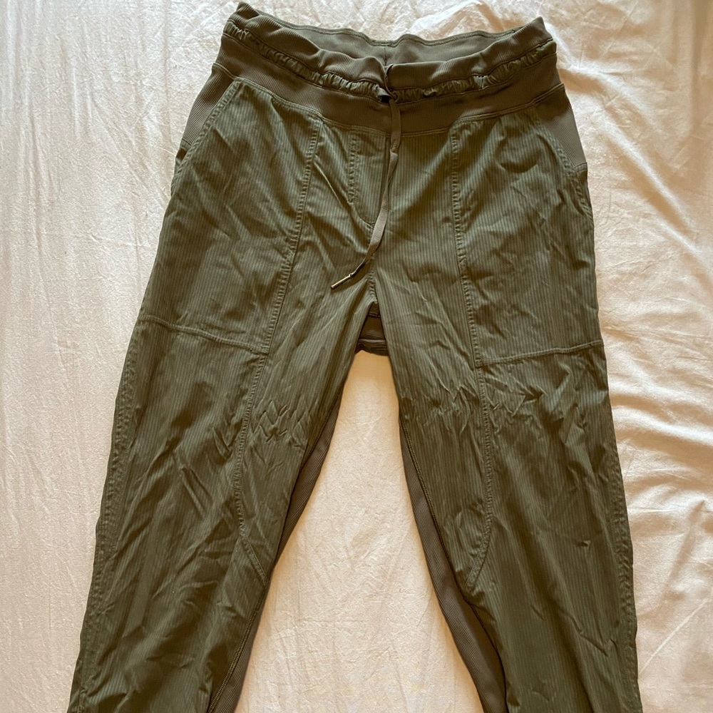 Lululemon 7/8 pants